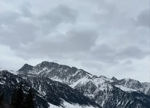 Skiing and trekking paradise near Sonmarg with breathtaking snow views.